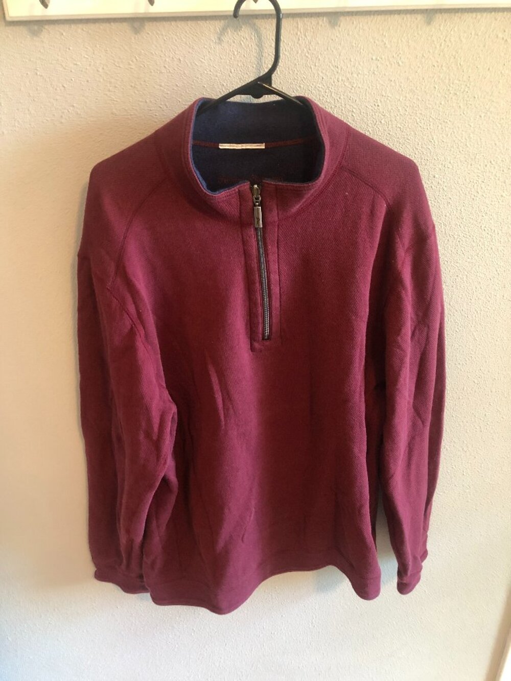 Tommy Bahama Fleece Q-Zip. Size XL. Red